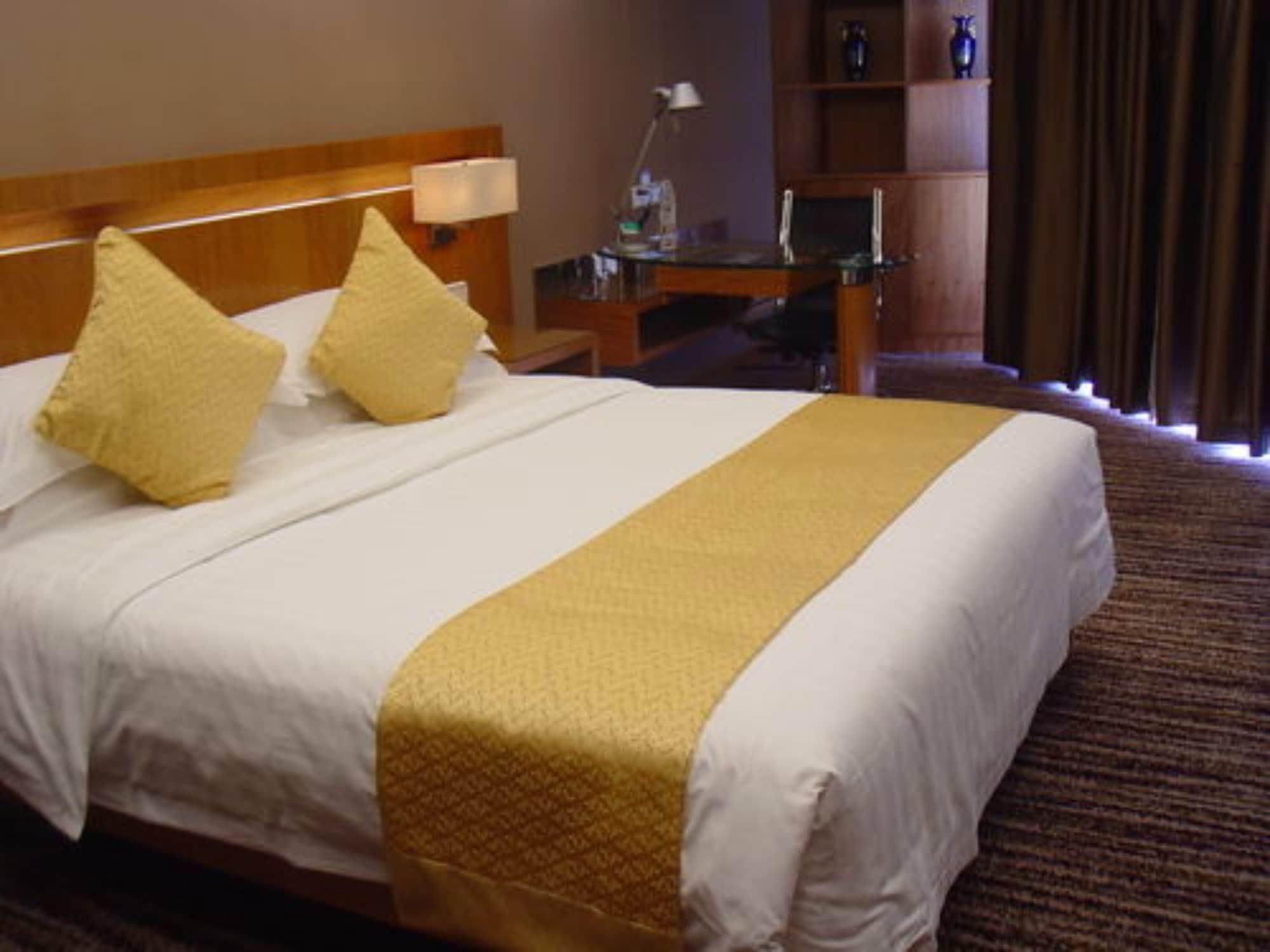 Qingdao Kuaitong International Hotel Екстериор снимка