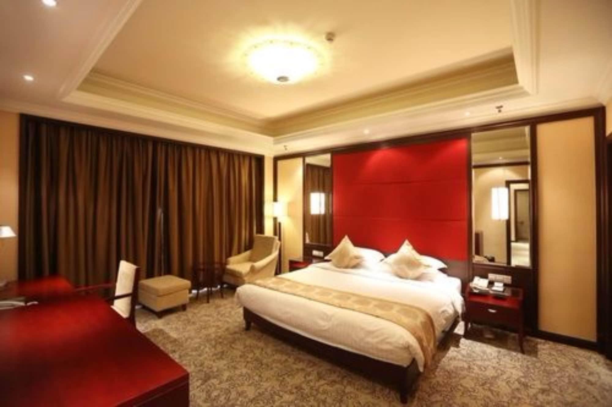 Qingdao Kuaitong International Hotel Екстериор снимка