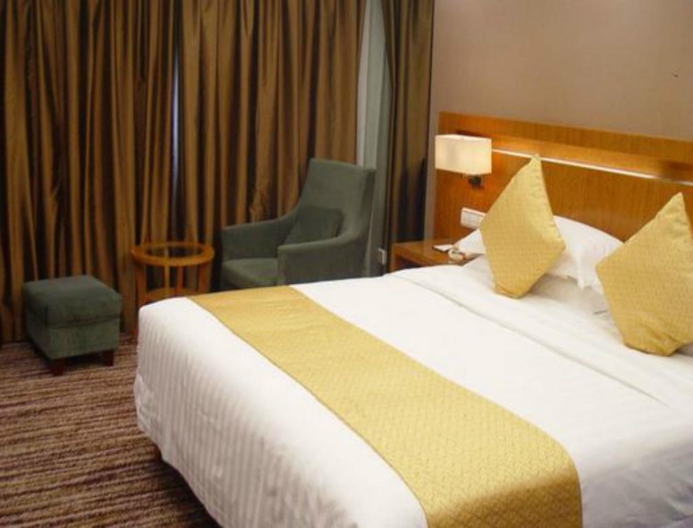 Qingdao Kuaitong International Hotel Екстериор снимка