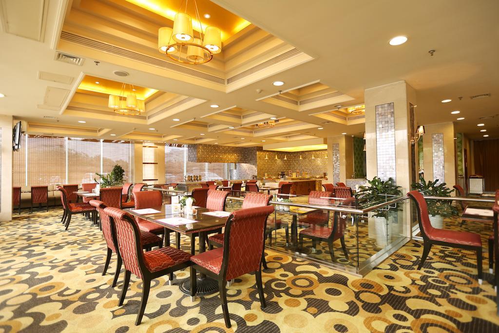 Qingdao Kuaitong International Hotel Екстериор снимка