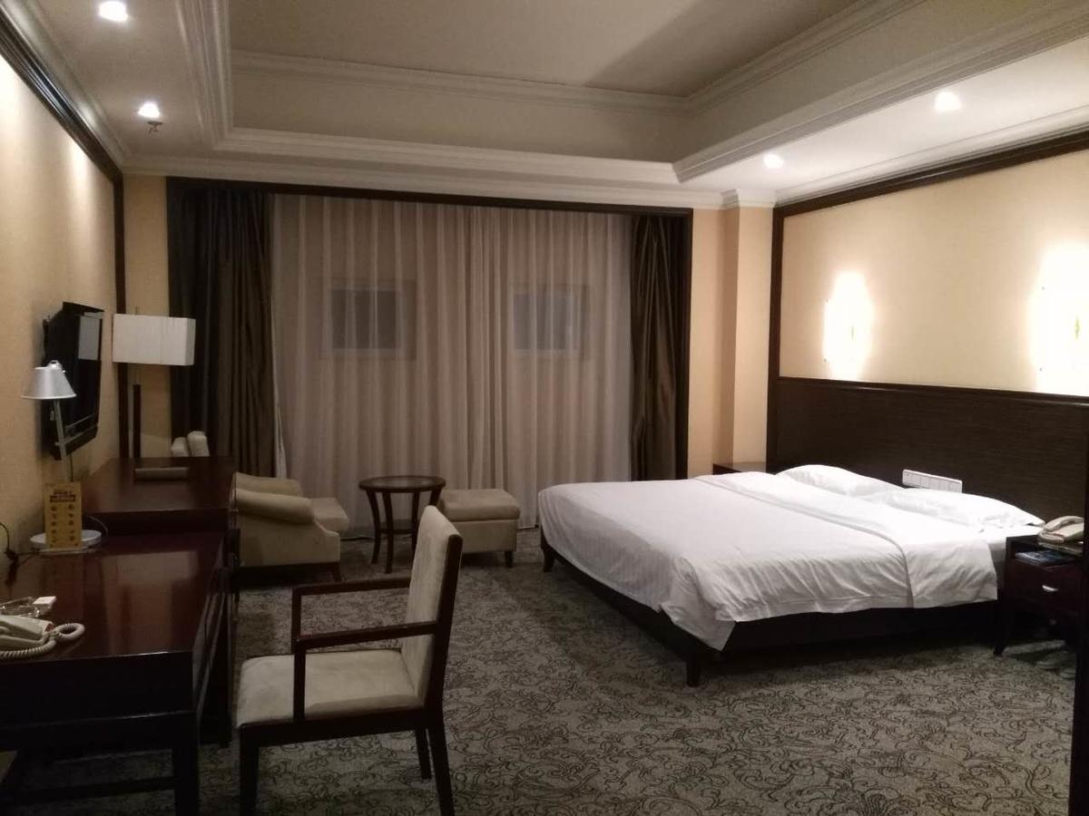 Qingdao Kuaitong International Hotel Екстериор снимка