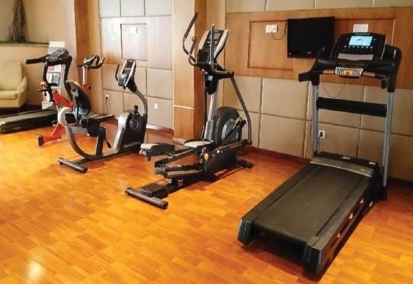 Qingdao Kuaitong International Hotel Екстериор снимка